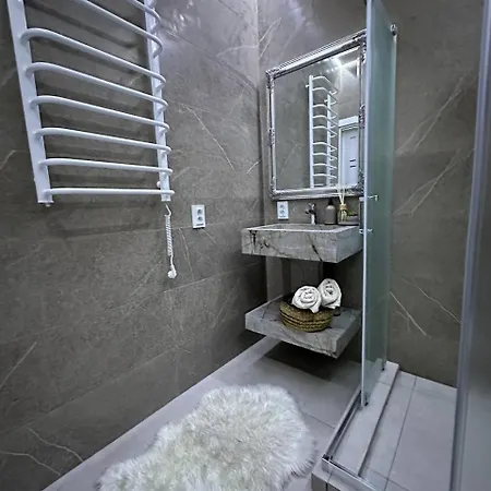 Rynok Square Apartment